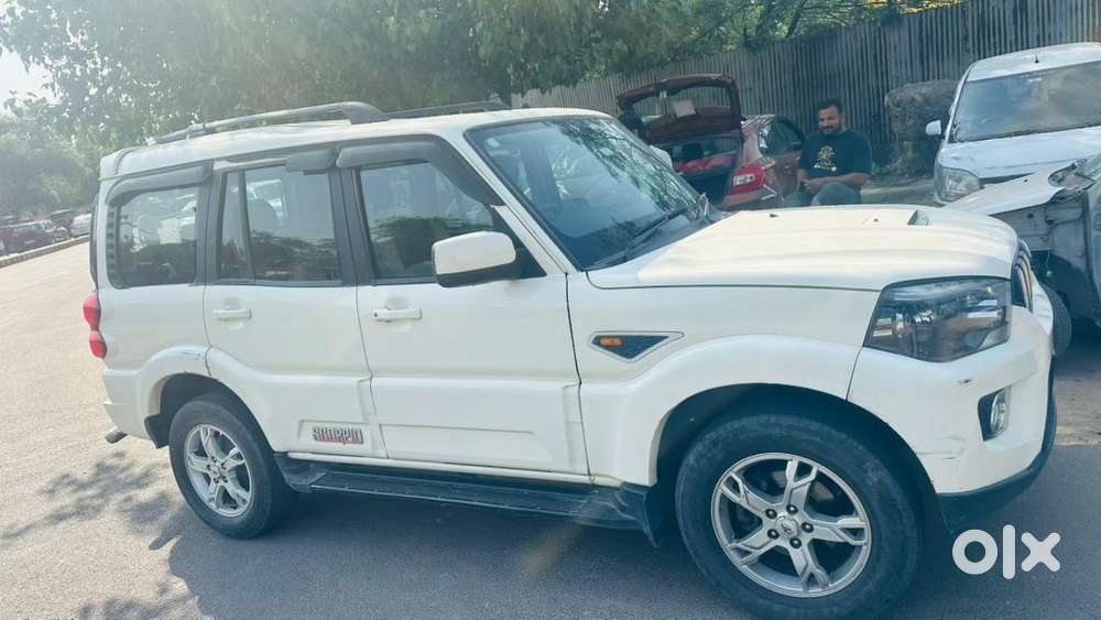 Mahindra Diesel Manual Car 2018