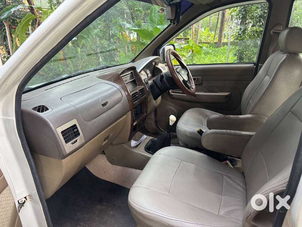 Chevrolet Tavera Neo 2010 Diesel 140000 Km Driven