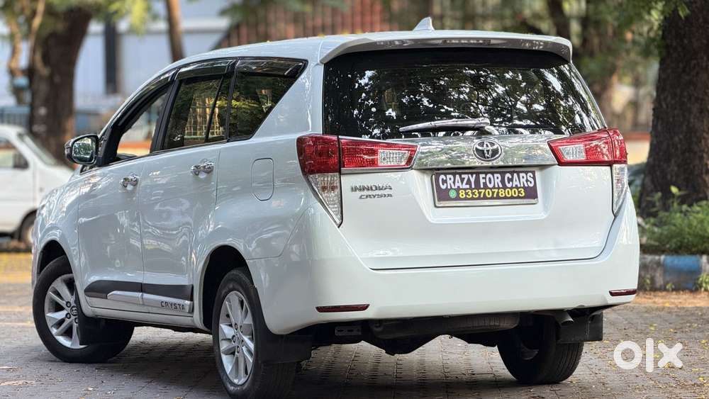 Toyota Innova Crysta [2020-ongoing] 2.4 Gx 8 Str, 2023, Diesel