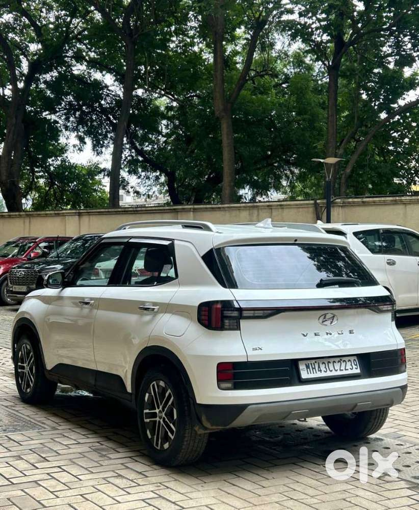 Hyundai Venue 1.5 Crdi Sx (o) Dual Tone, 2022, Diesel