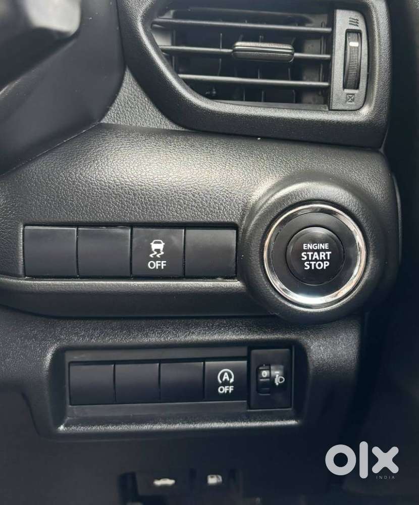 Maruti Suzuki Swift Vxi + Manual, 2024, Petrol
