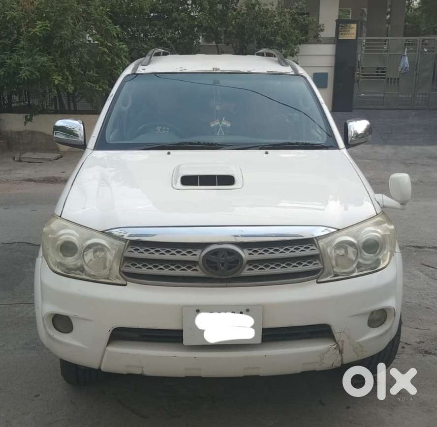 Toyota Fortuner 3.0 4x4 Manual, 2010, Diesel