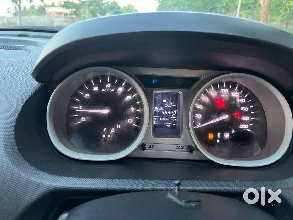 Tata Tiago, 2017, Petrol