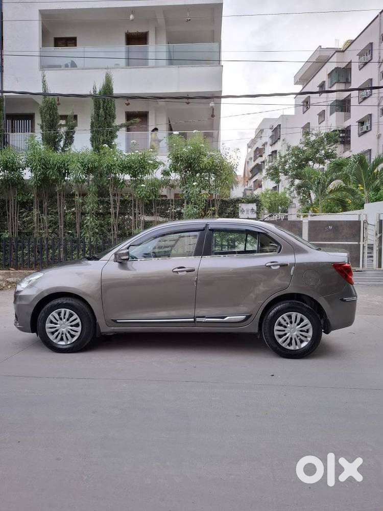 Maruti Suzuki Swift Dzire Vxi Optional, 2023, Petrol