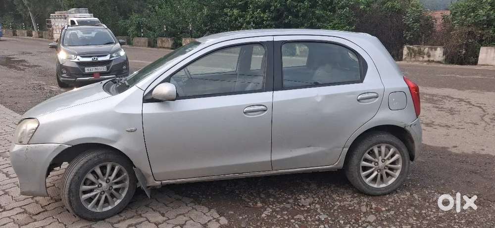 Toyota Etios Liva 2012 Variant Petrol