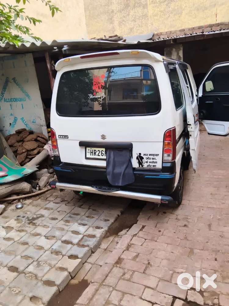Bahut Hi Badhiya Condition Mein Hai Maruti Eeco Jis Bhai Ko Leni Hai