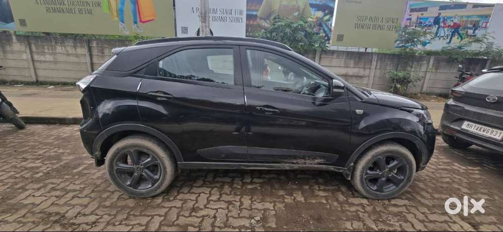 Tata Nexon 2022 Petrol Dark Edition