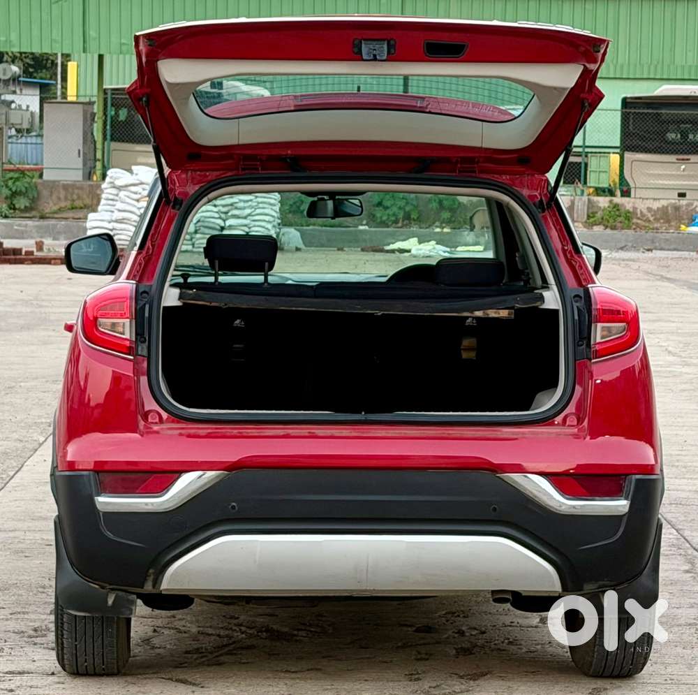 Mahindra Xuv300 W8 Diesel, 2024, Diesel