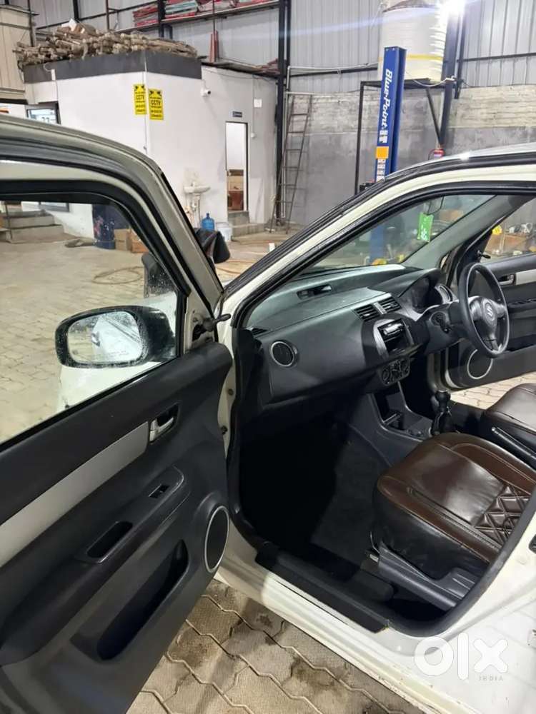 Maruti Swift 1.2 Vxi 2010 Model