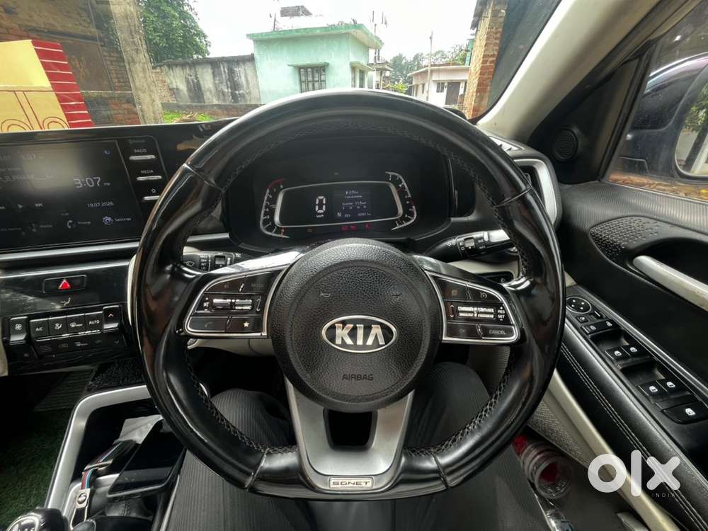 Kia Sonet 2021 Petrol Well Maintained