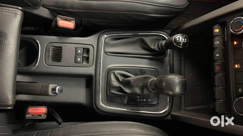Mahindra Thar Lx P At 4wd 4s Ht, 2022, Petrol