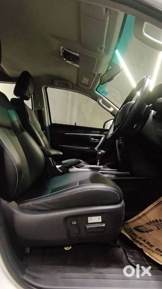 Toyota Fortuner 4x2 At 2.7 Petrol, 2024, Petrol