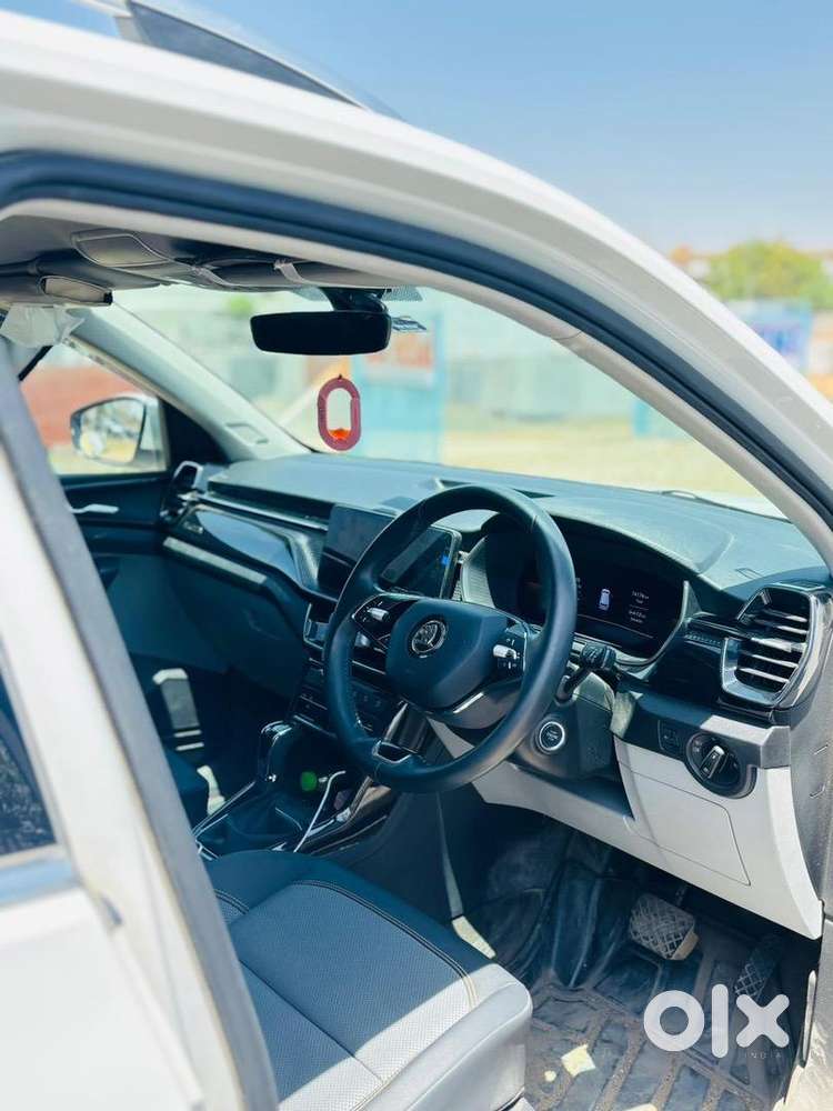 Skoda Kushaq 2025 Petrol 14300 Km Driven