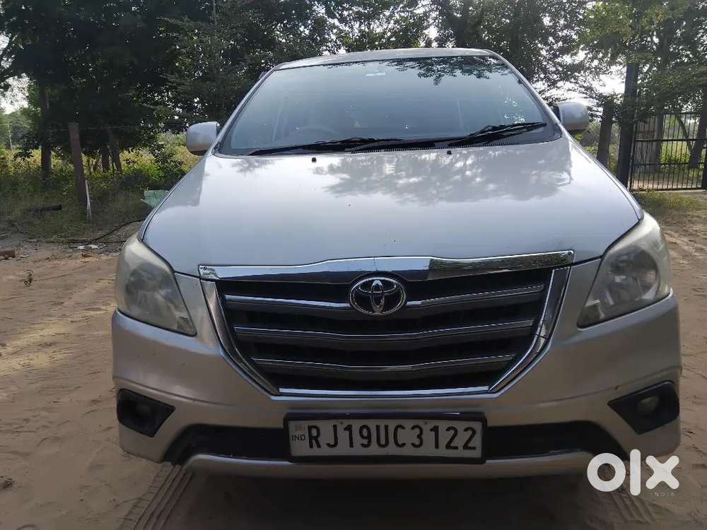 Toyota Innova Diesel 2014