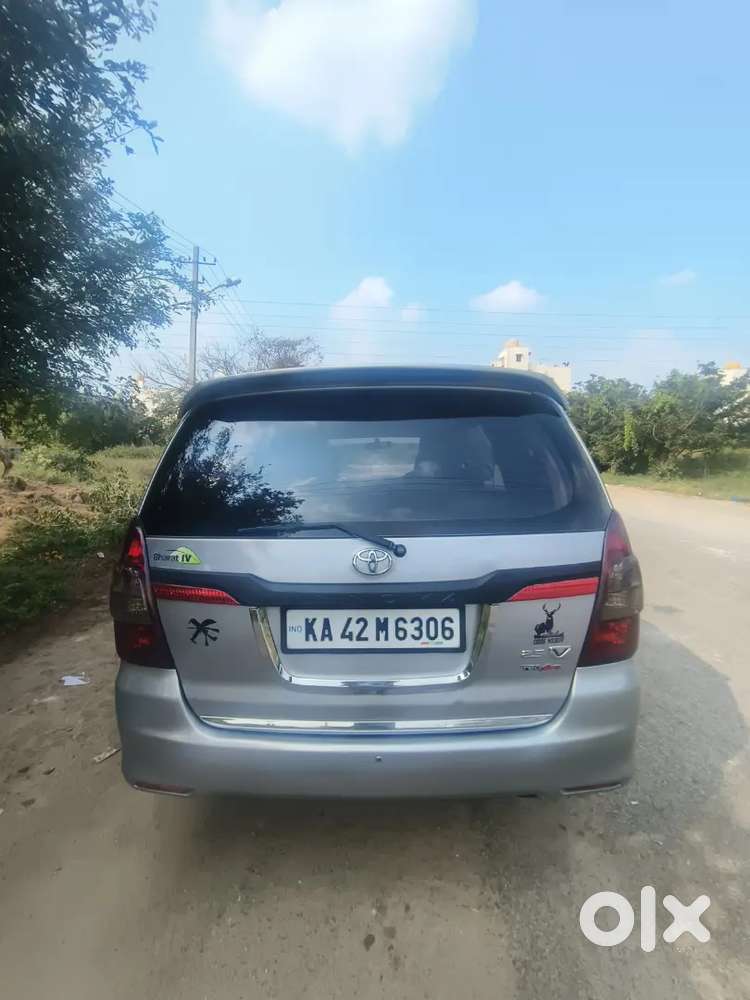 Toyota Innova 2015 Diesel Well Maintained