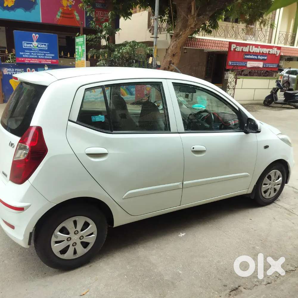 Hyundai I10 Sportz Petrol 2011