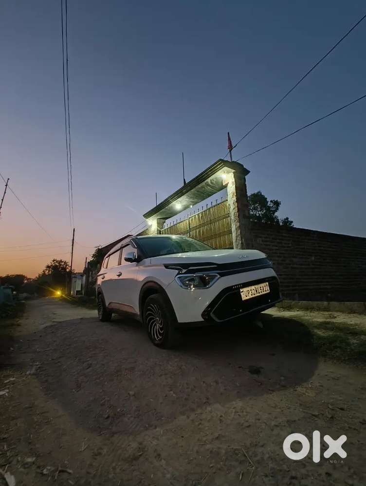 Kia Carens 2023 Petrol Manual