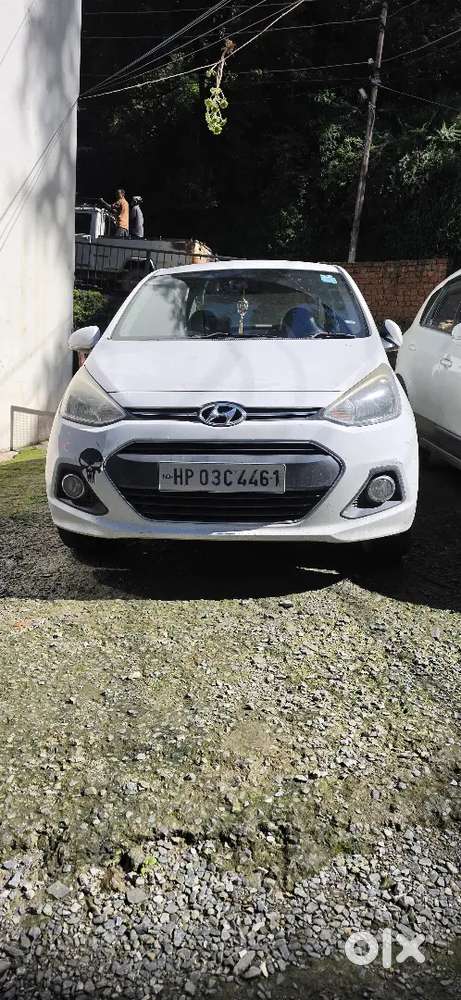 Hyundai Xcent Petrol Manual 2015 Variant