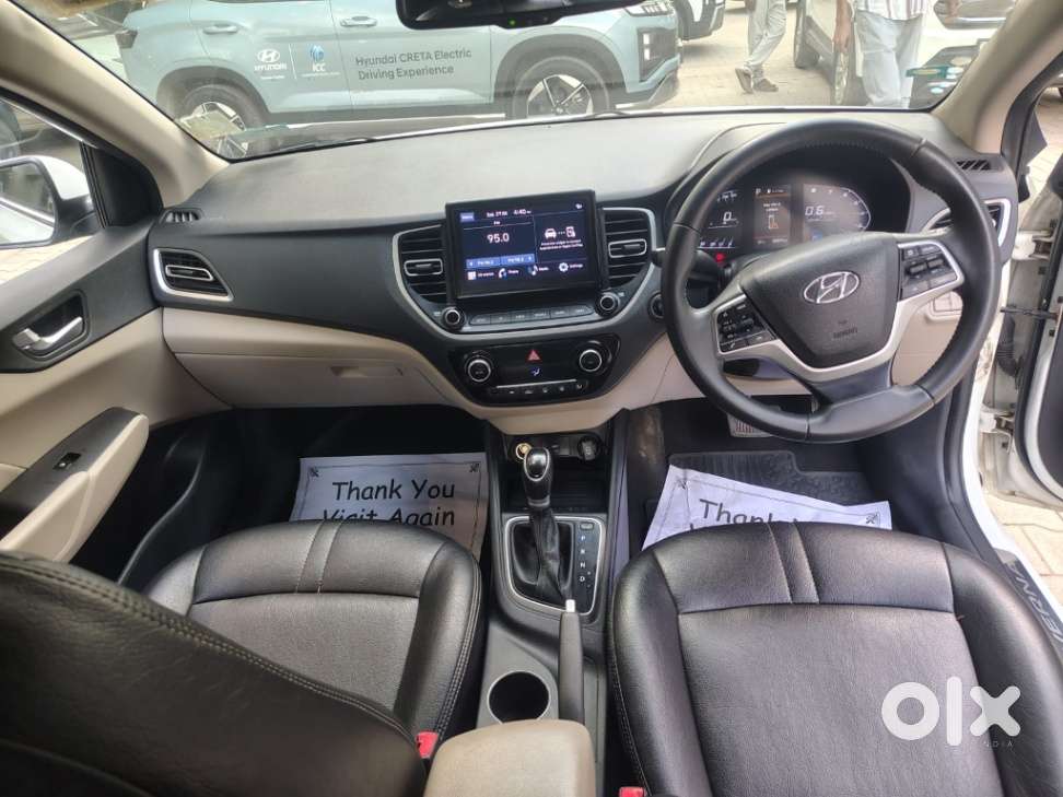 Hyundai Verna 1.5 Sx Ivt, 2022, Petrol
