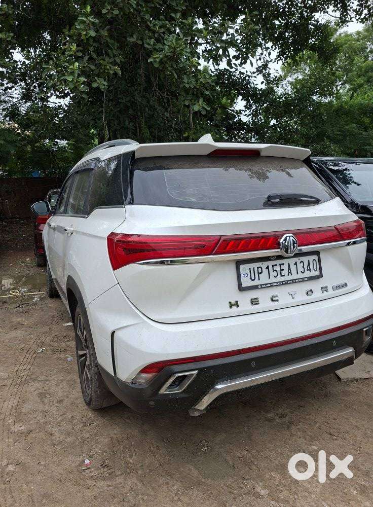 Mg Hector Plus Sharp Pro 1.5 Turbo Petrol Cvt 6 Str Dual Tone, 2023,..