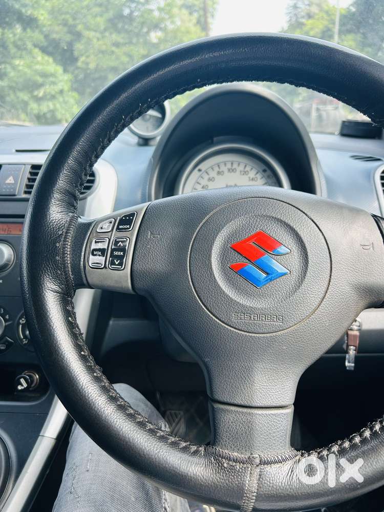 Maruti Suzuki Ritz Zxi, 2010, Petrol