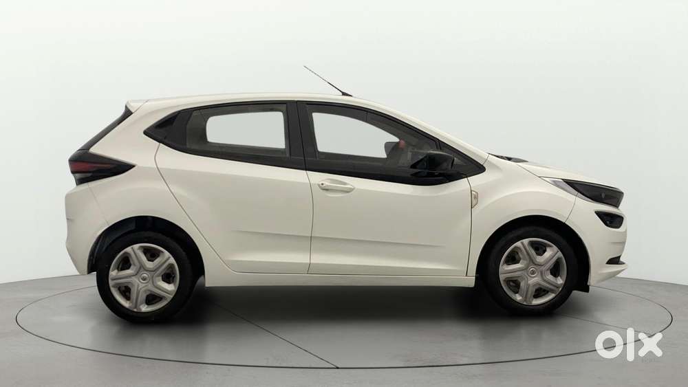 Tata Altroz 1.2 Xm Plus, 2021, Petrol