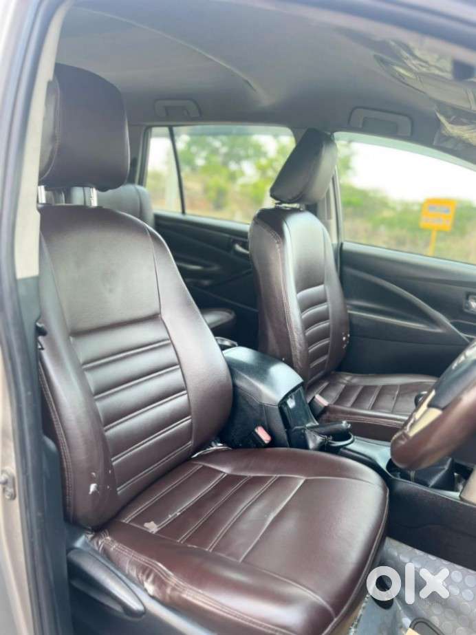 Toyota Innova Crysta 2.4 G Mt 8s, 2016, Diesel