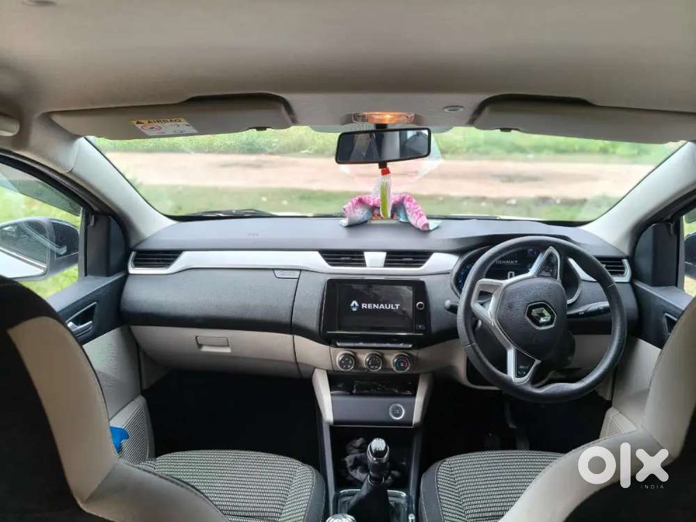 Renault Triber Rxz 2023 मॉडल