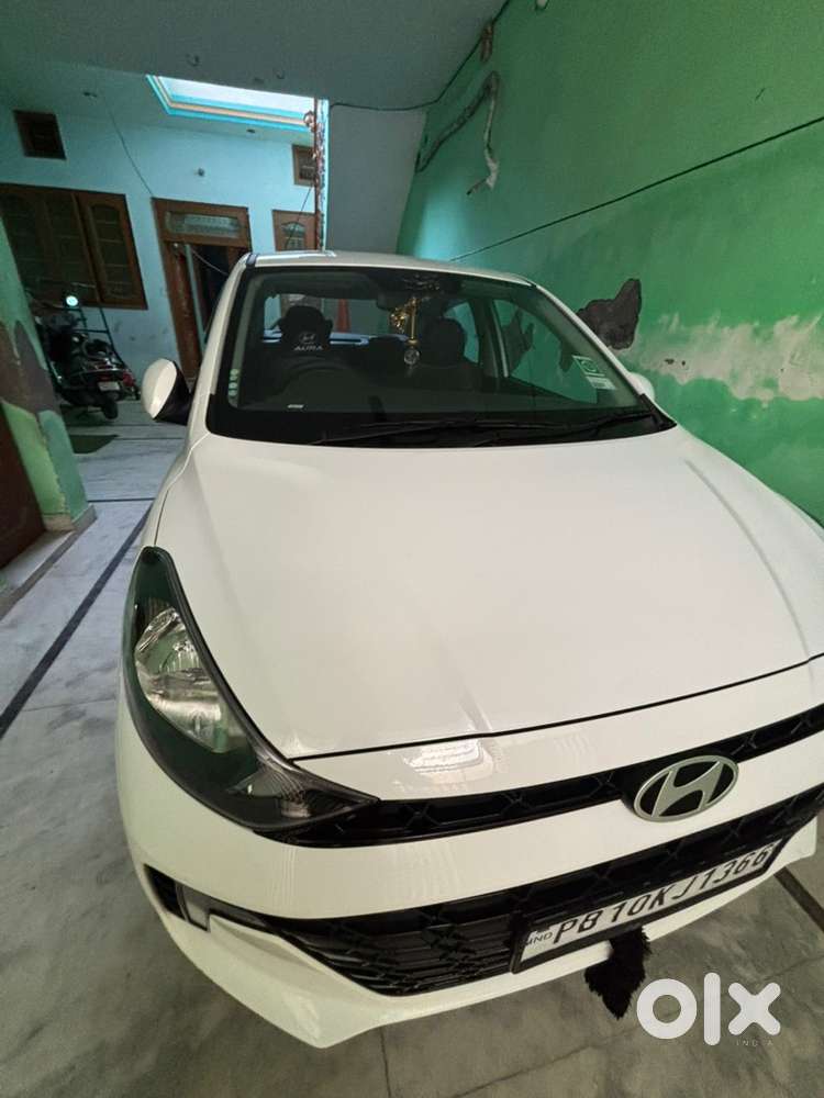 Hyundai Aura Petrol Manual 2025