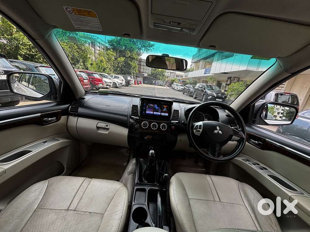 Mitsubishi Pajero Sport 4x4 Dual Tone, 2013, Diesel