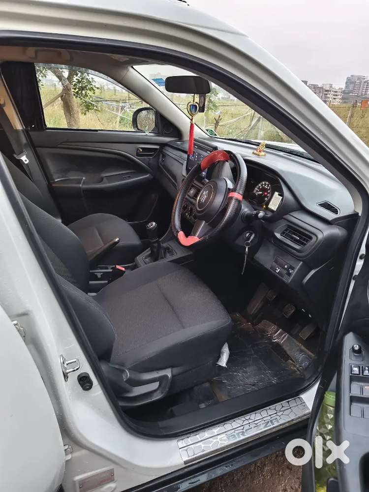 Maruti Suzuki Brezza Lxi 2024