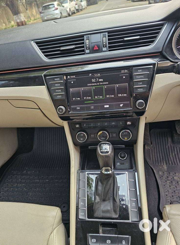 Skoda Superb 2.0 L&k Tsi At, 2017, Petrol