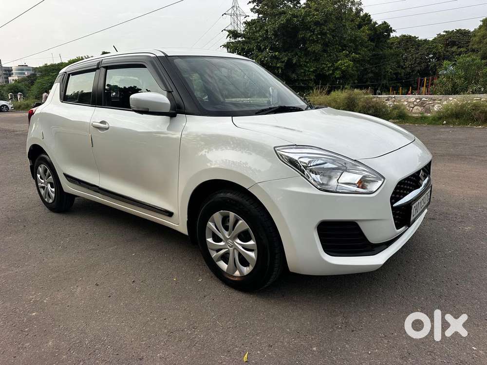 Maruti Suzuki Swift Vxi + Manual, 2024, Petrol