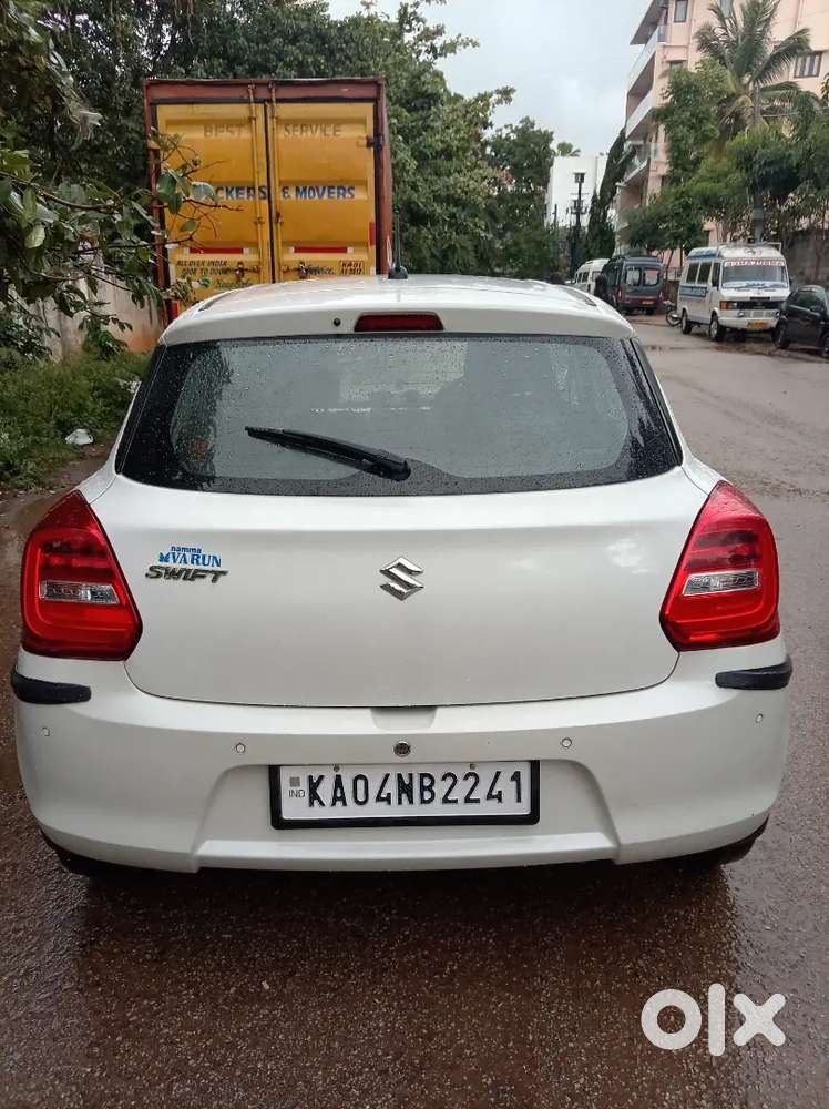 Maruti Suzuki Swift 2022 Zxi Amt