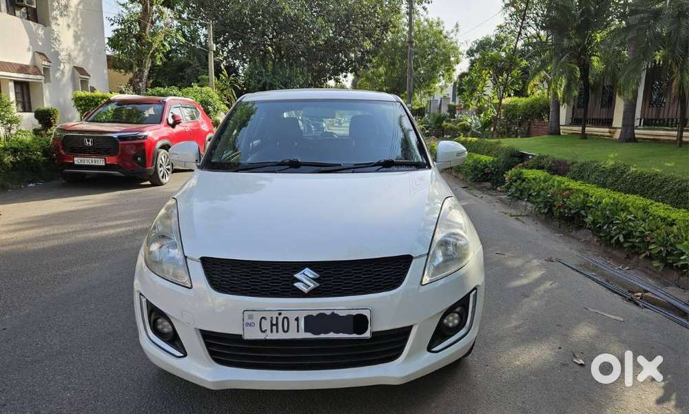 Maruti Suzuki Swift Vxi Optional, 2016, Petrol
