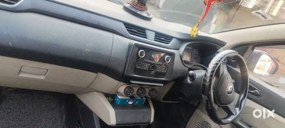 Renault Triber 2022 Petrol 100000 Km Driven