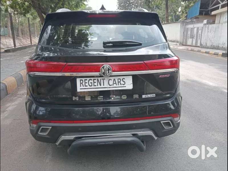 Mg Hector Plus Savvy Pro 1.5 Turbo Petrol Cvt 7 Str Dual Tone, 2023,..