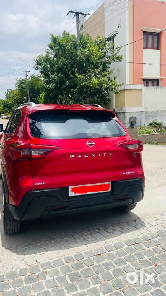 Nissan Magnite Visia 2025 Petrol Automatic Lady Driven