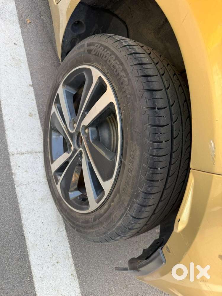 Tata Altroz 2020 Petrol Manual Year