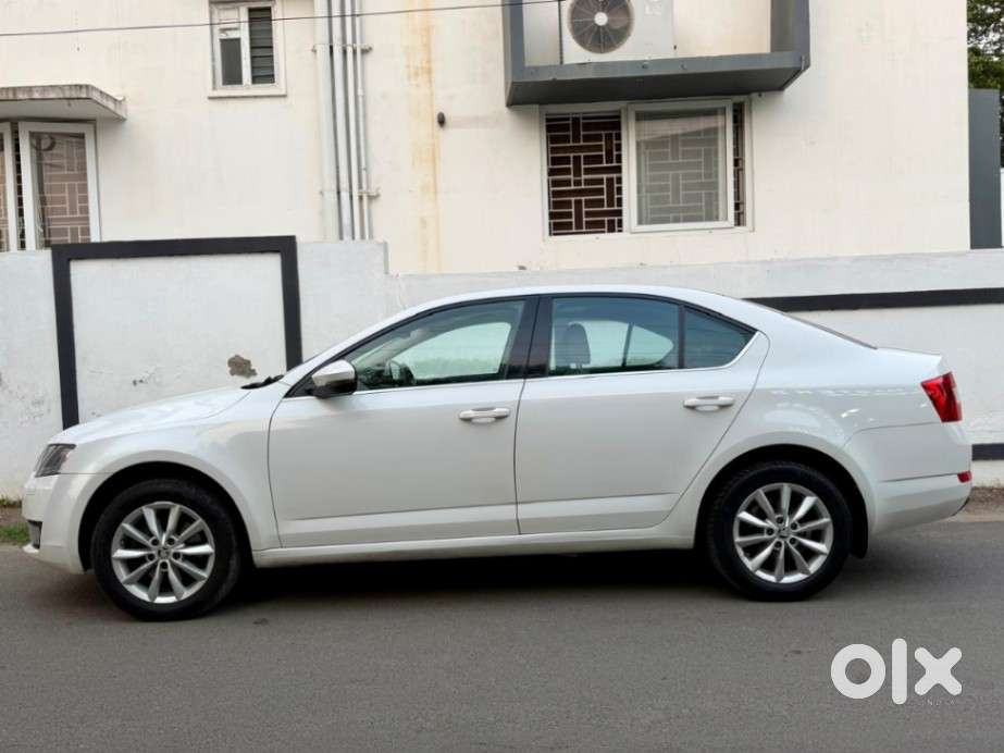 Skoda Octavia 2.0 Tdi Style Plus At, 2016, Diesel