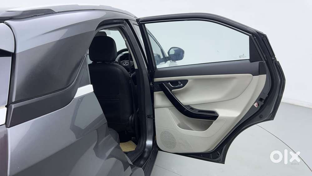 Tata Nexon 1.2 Revotron Xza Plus, 2022, Petrol