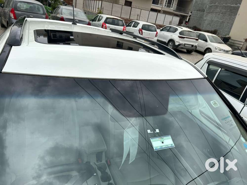 Mahindra Xuv300 Turbosport 2023 Petrol Well Maintained