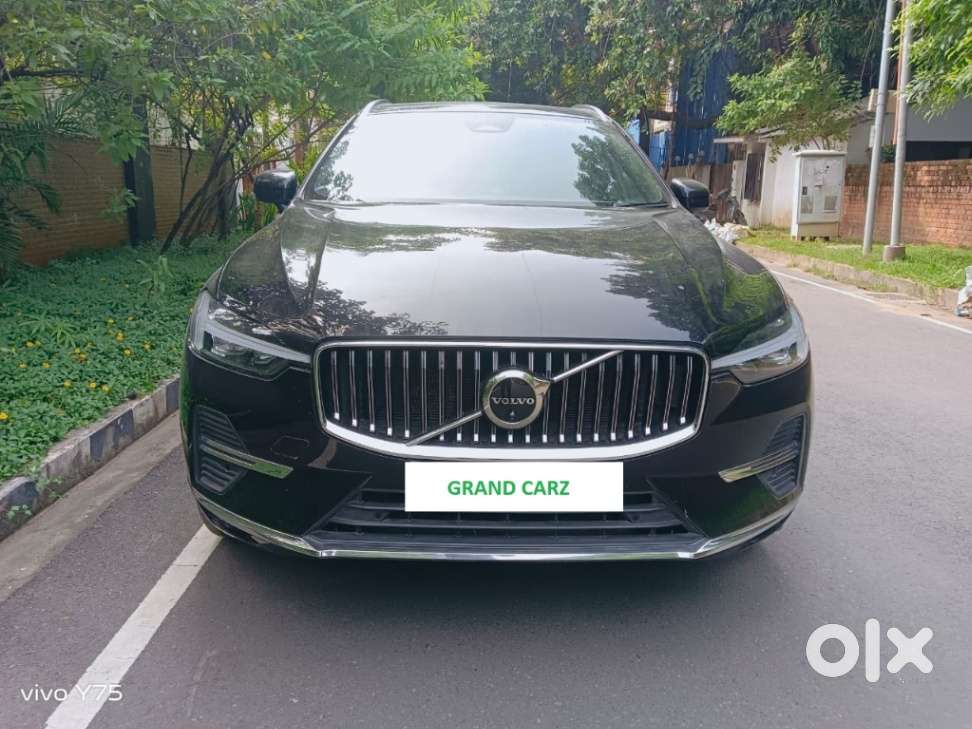 Volvo Xc60 D5 Inscription, 2022, Petrol