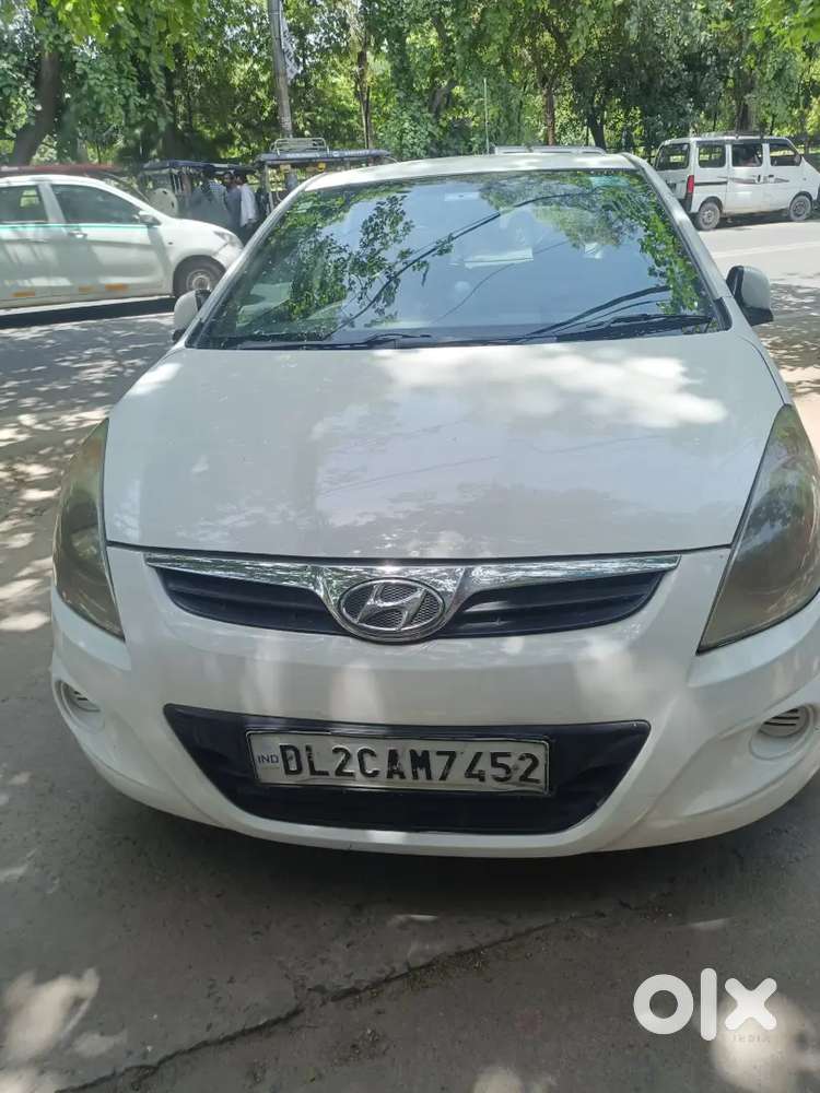 Hyundai I20 2012 Cng & Hybrids 70000 Km Driven