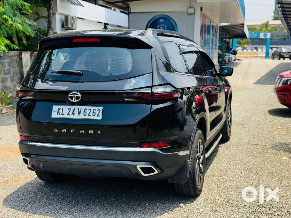 Tata Safari 2.0 Xza Plus 6 S Dark Edition, 2023, Diesel