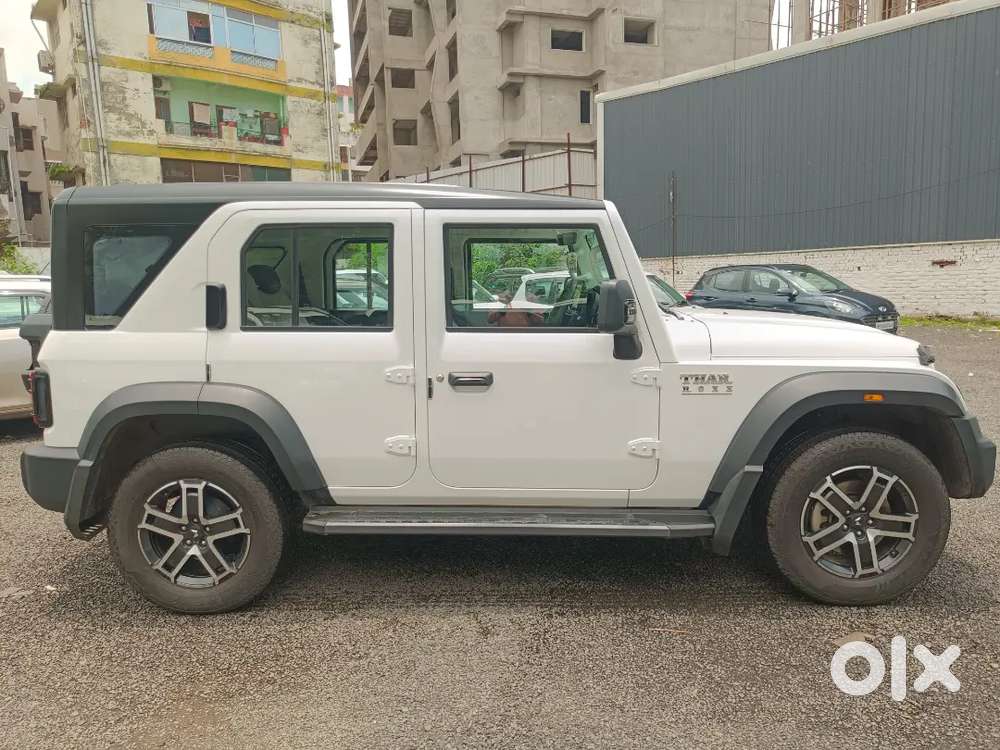 Mahindra Thar Roxx Diesel 2025