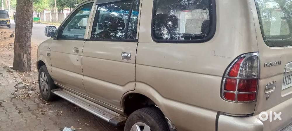 Chevrolet Tavera 2012 Diesel 175000 Km Driven