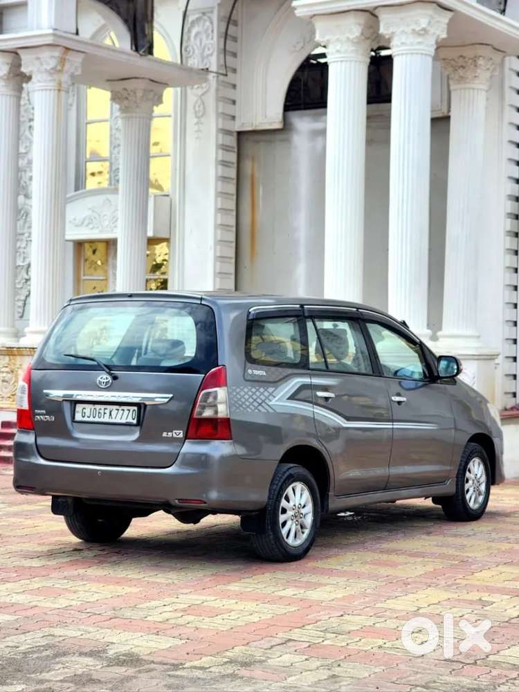 Toyota Innova 2.5 Gx 8 Str Bsiv, 2012, Diesel