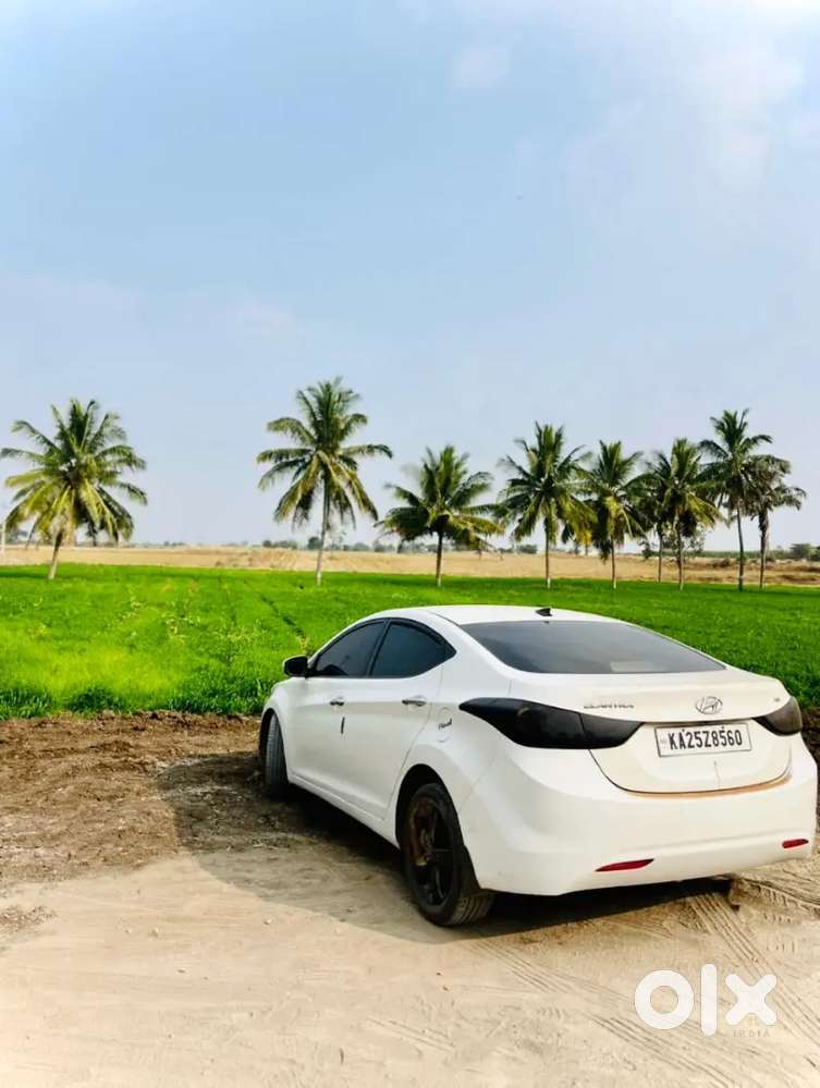 Hyundai Elantra 2013 Diesel 17000 Km Driven