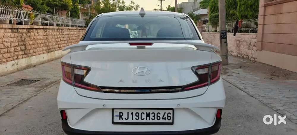Hundai Aura Sx Top Modal Good Condition